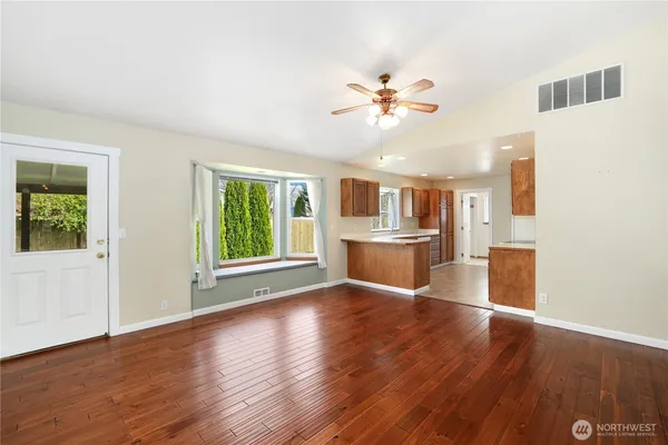 $580,000 | 2947 Edel Avenue, Enumclaw, WA 98022