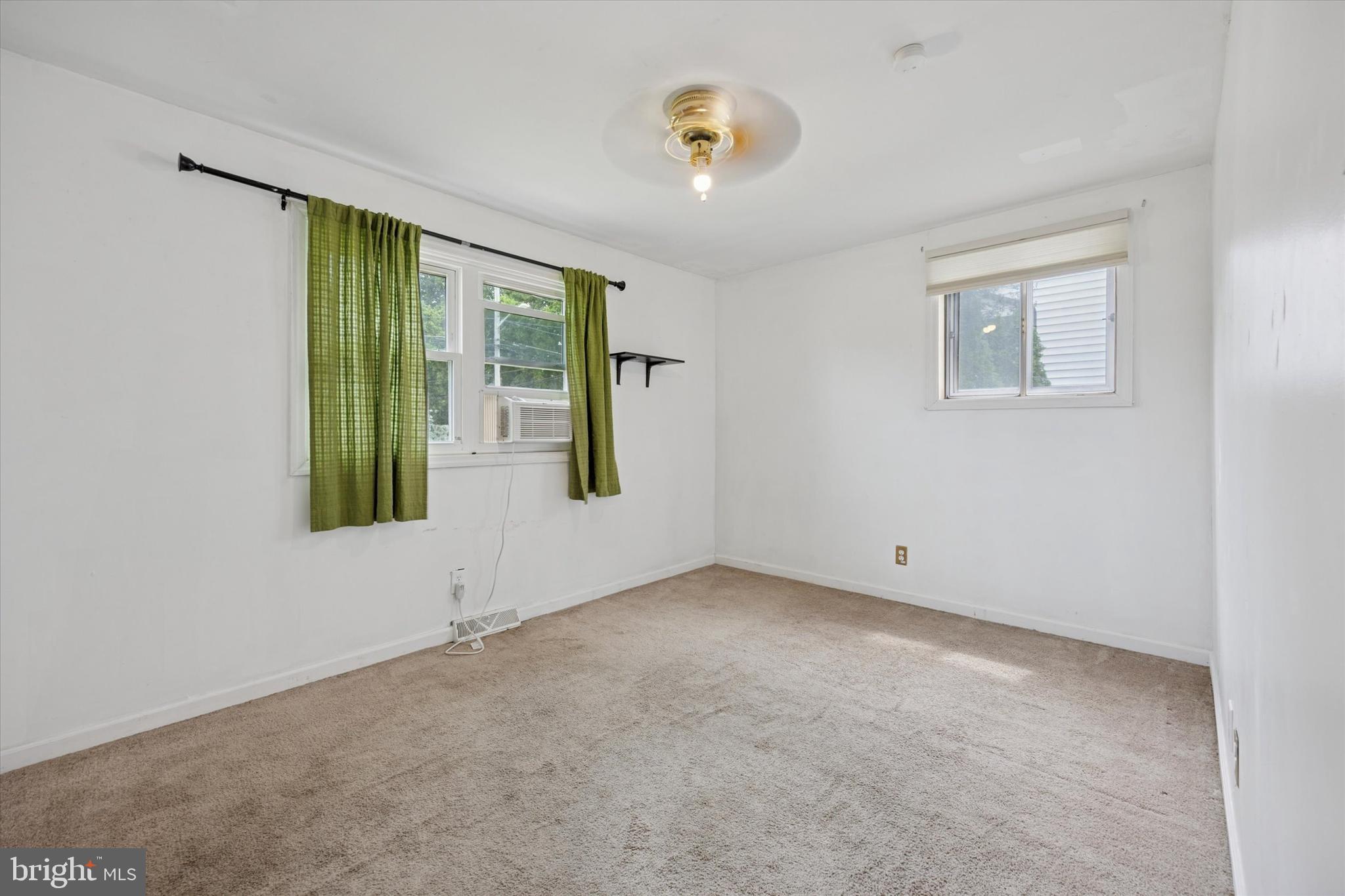234 South Clinton Avenue Maple Shade, NJ 08052 - Photo 10 of 21 Gallery Image 10