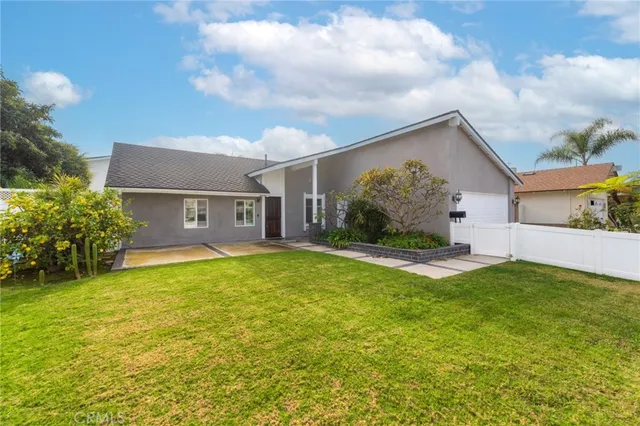 $5,000 | 10092 Dana Drive, Huntington Beach, CA 92646