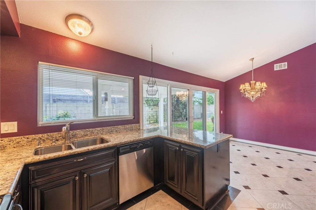 10092 Dana Drive Huntington Beach, CA 92646 - Photo 14 of 33