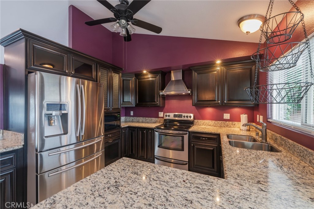 10092 Dana Drive Huntington Beach, CA 92646 - Photo 15 of 33