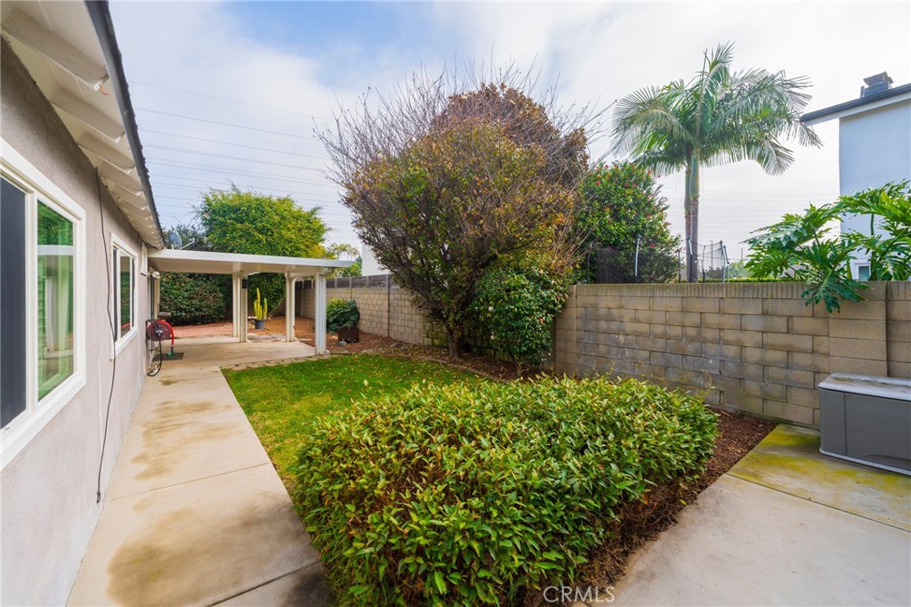 10092 Dana Drive Huntington Beach, CA 92646 - Photo 28 of 33