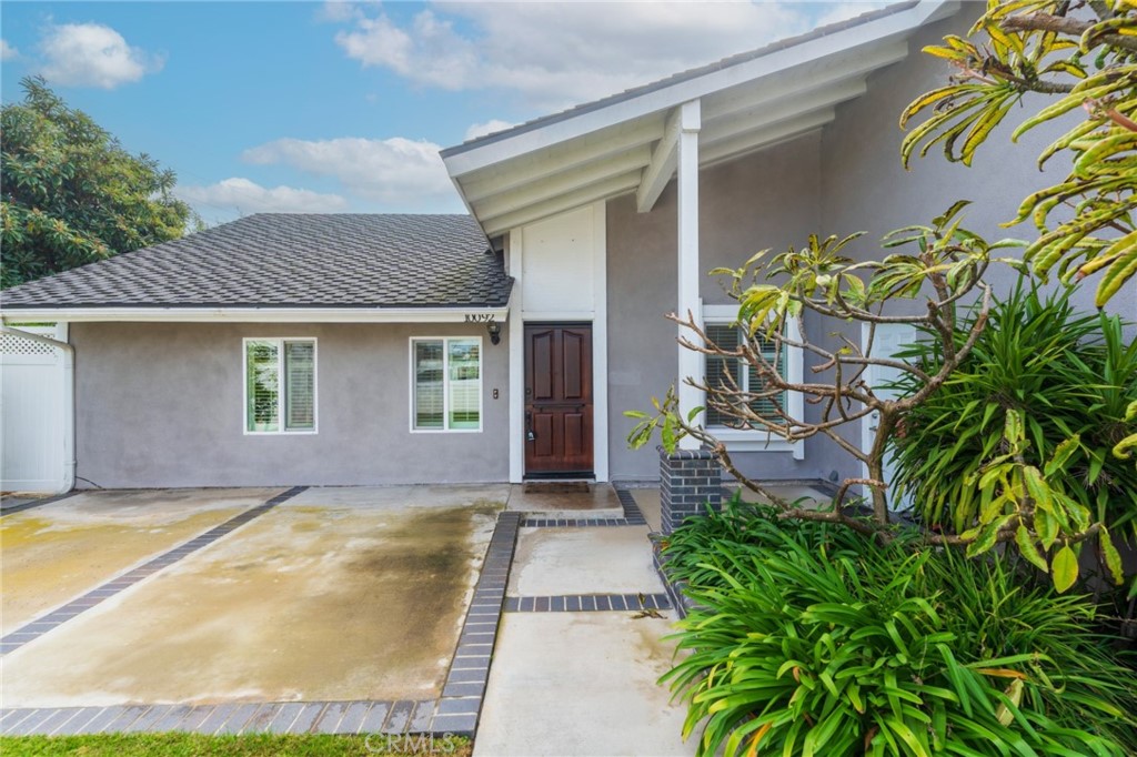 10092 Dana Drive Huntington Beach, CA 92646 - Photo 4 of 33