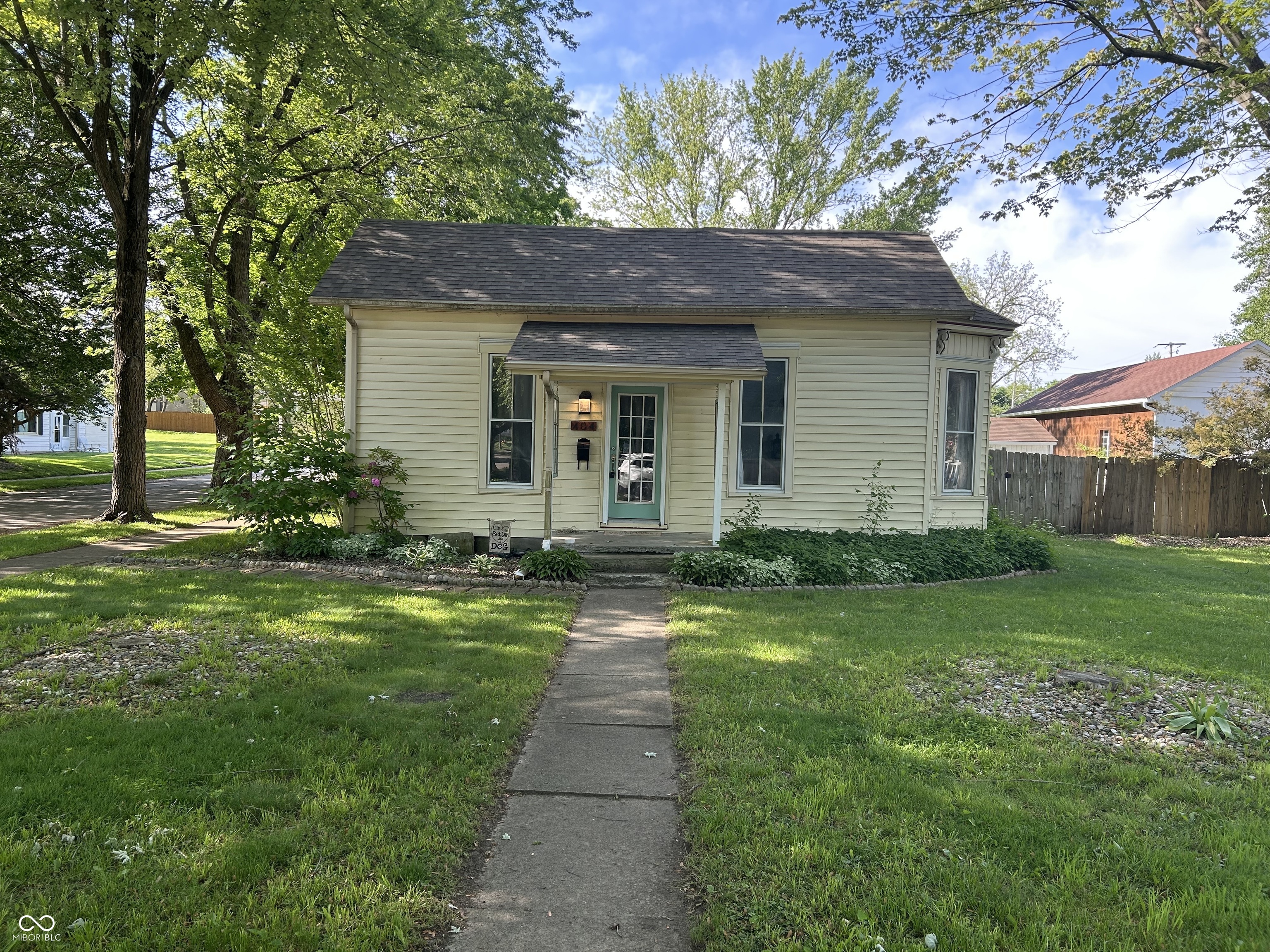 404 Pearl Street Pendleton, IN 46064 - Photo 3 of 17