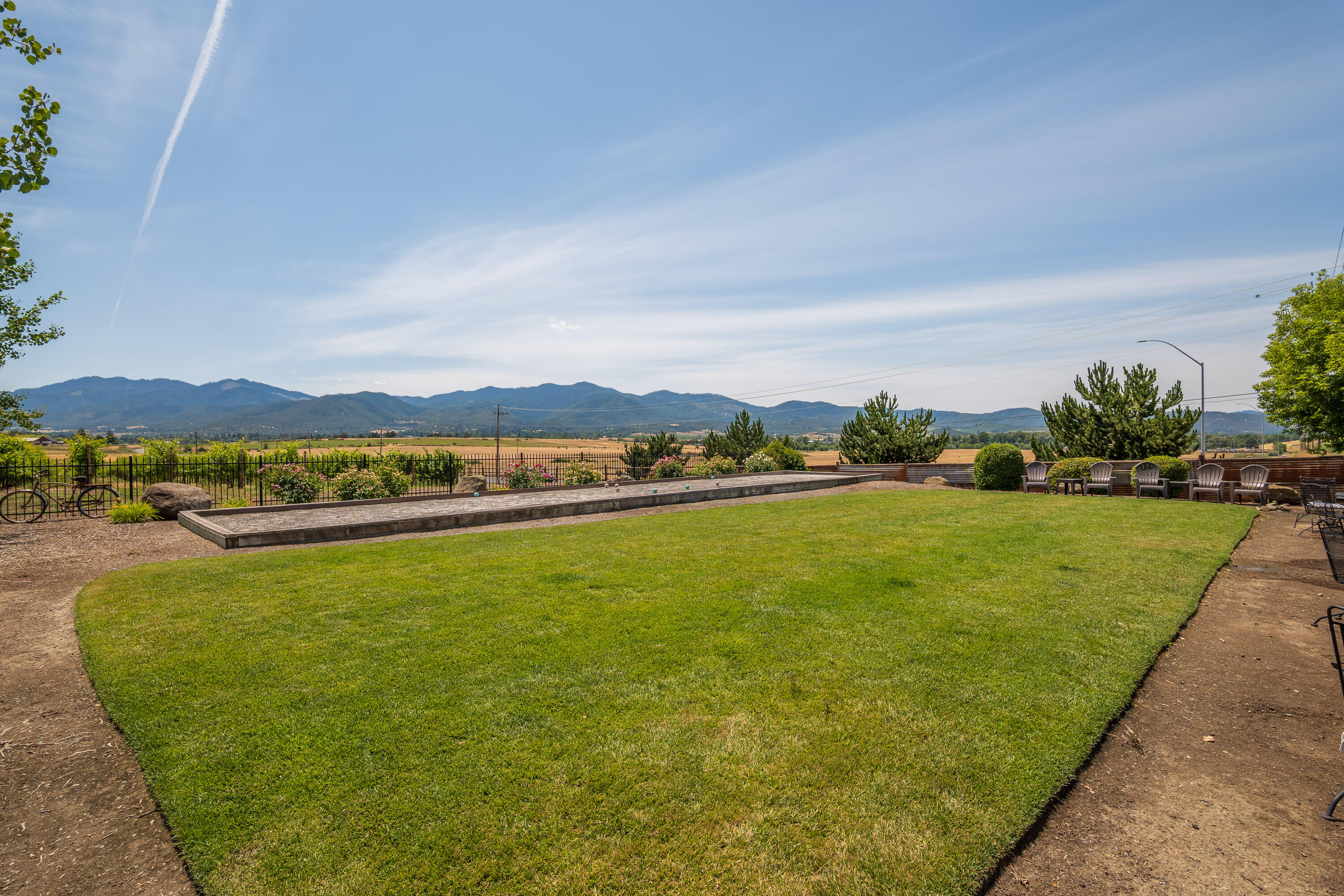 2335 North Phoenix Road Medford, OR 97504 - Photo 25 of 47 Padigan (25)