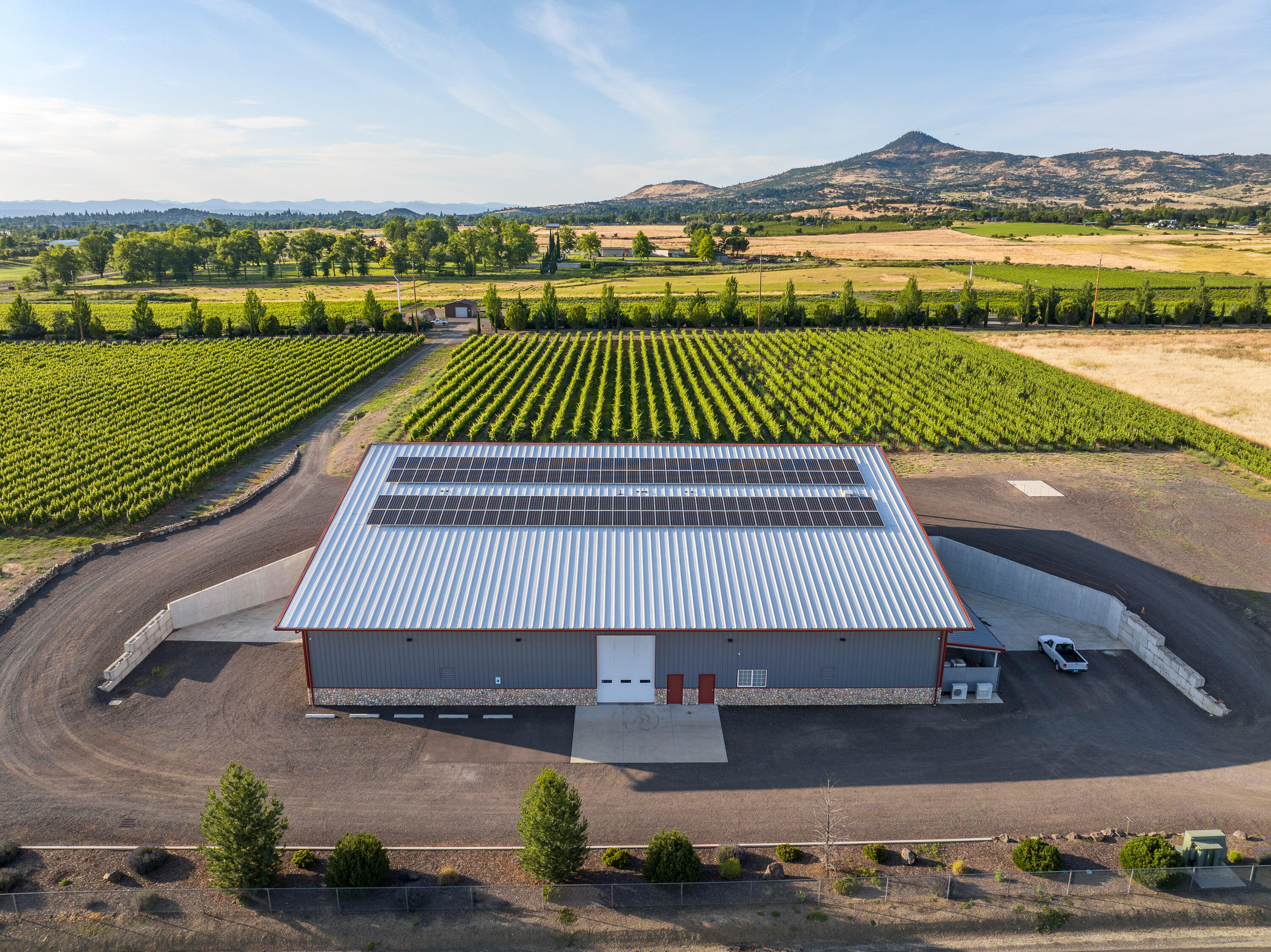 2335 North Phoenix Road Medford, OR 97504 - Photo 5 of 47 Padigan (5)