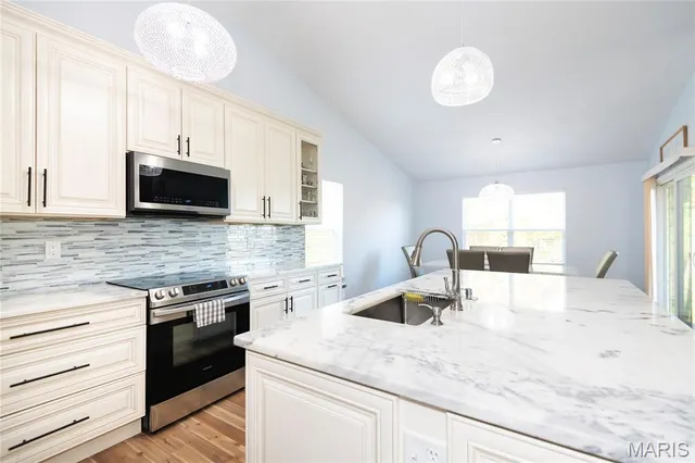 $379,900 | 1108 Timber Creek Lane, Imperial, MO 63052