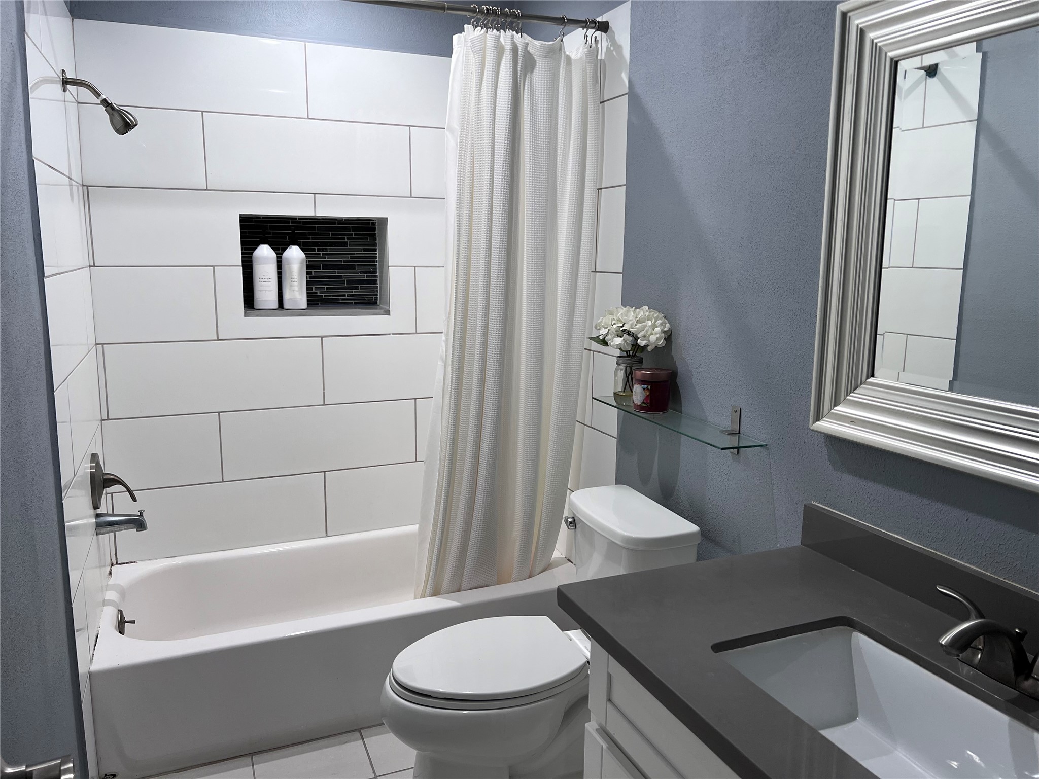 6486 Alisa Lane, Unit 620 Houston, TX 77084 - Photo 17 of 23 Second Bath
