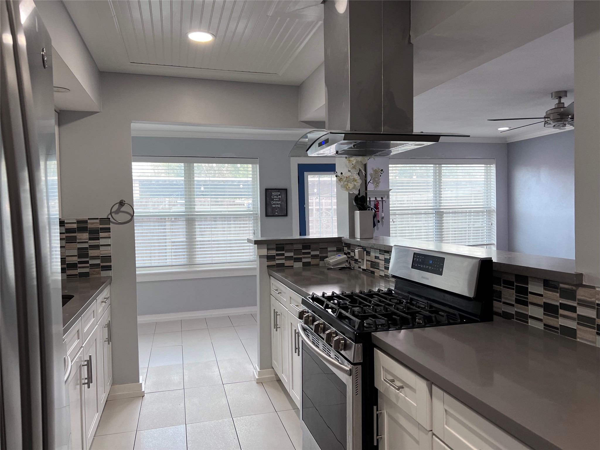 6486 Alisa Lane, Unit 620 Houston, TX 77084 - Photo 4 of 23 Kitchen