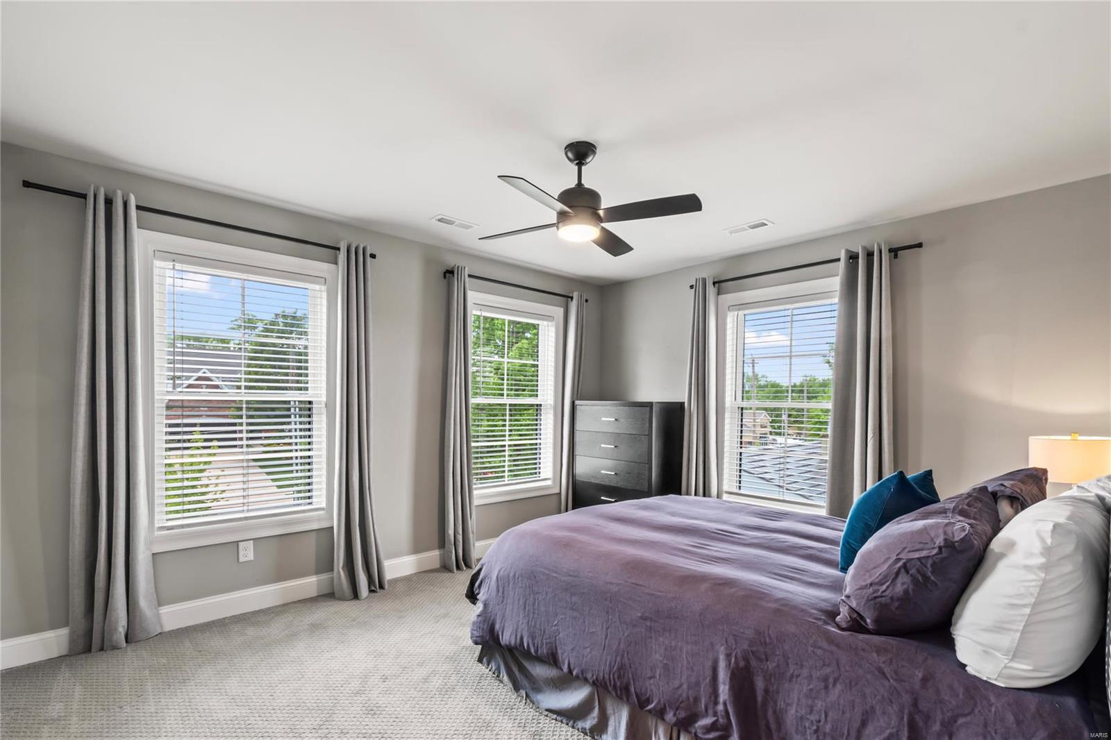 2408 High School Drive St. Louis, MO 63144 - Photo 17 of 27