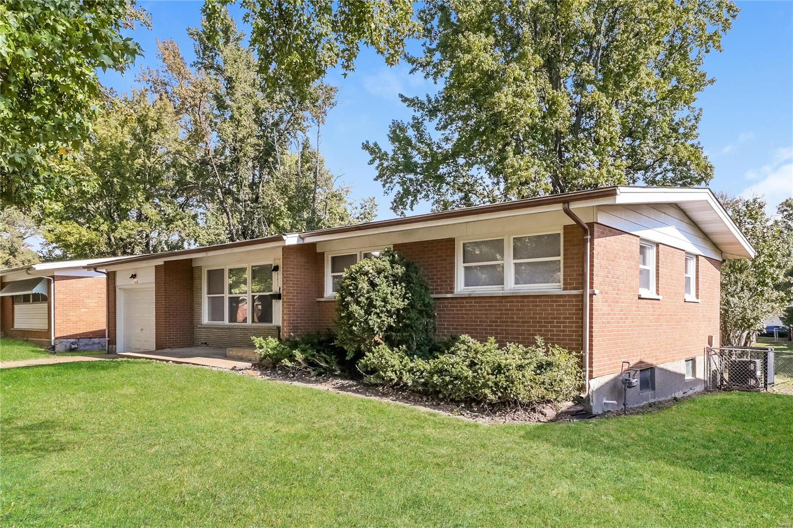 9630 Perch Drive St. Louis, MO 63136 - Photo 4 of 17