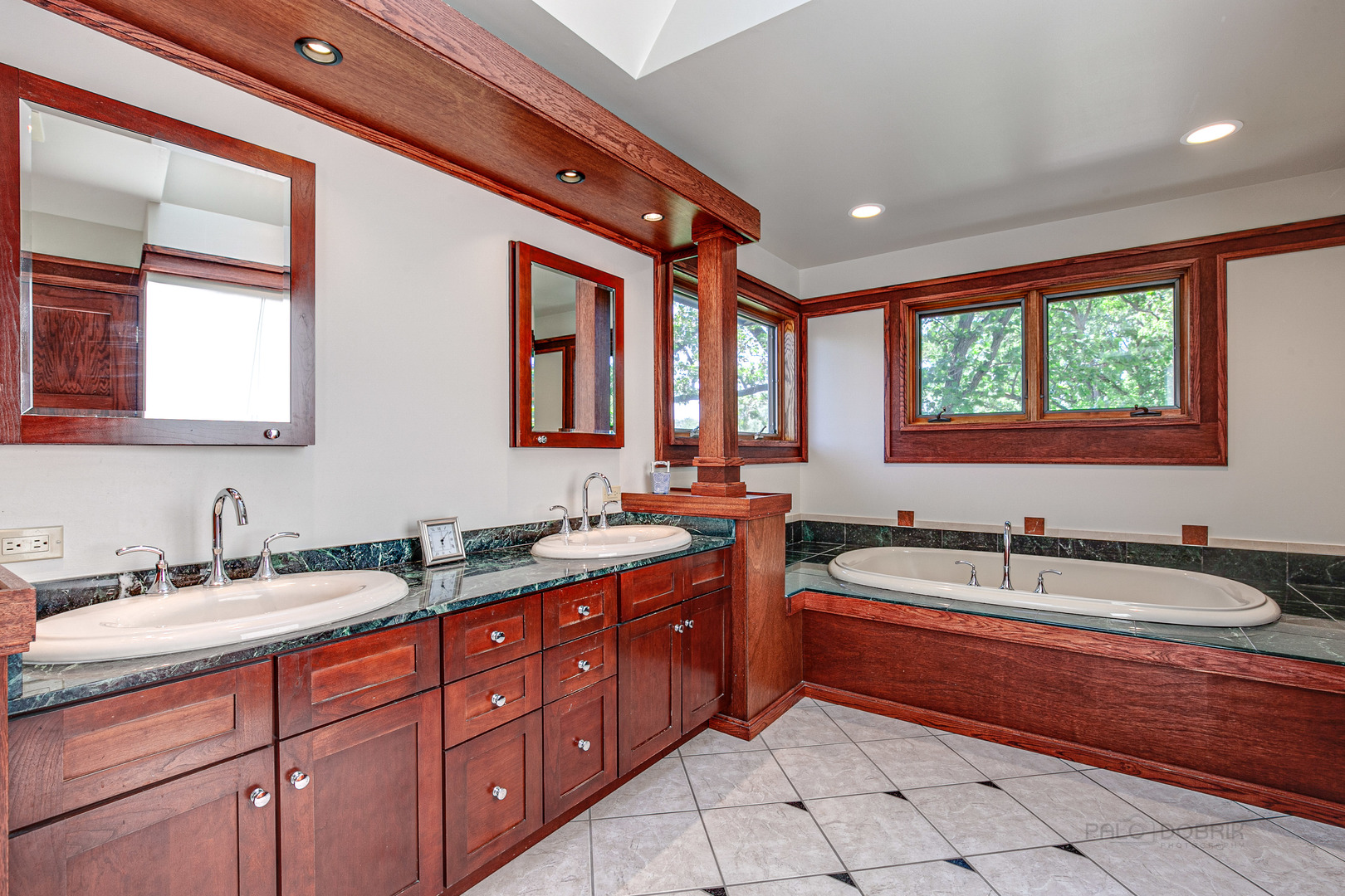 1960 Saunders Road Riverwoods, IL 60015 - Photo 15 of 22