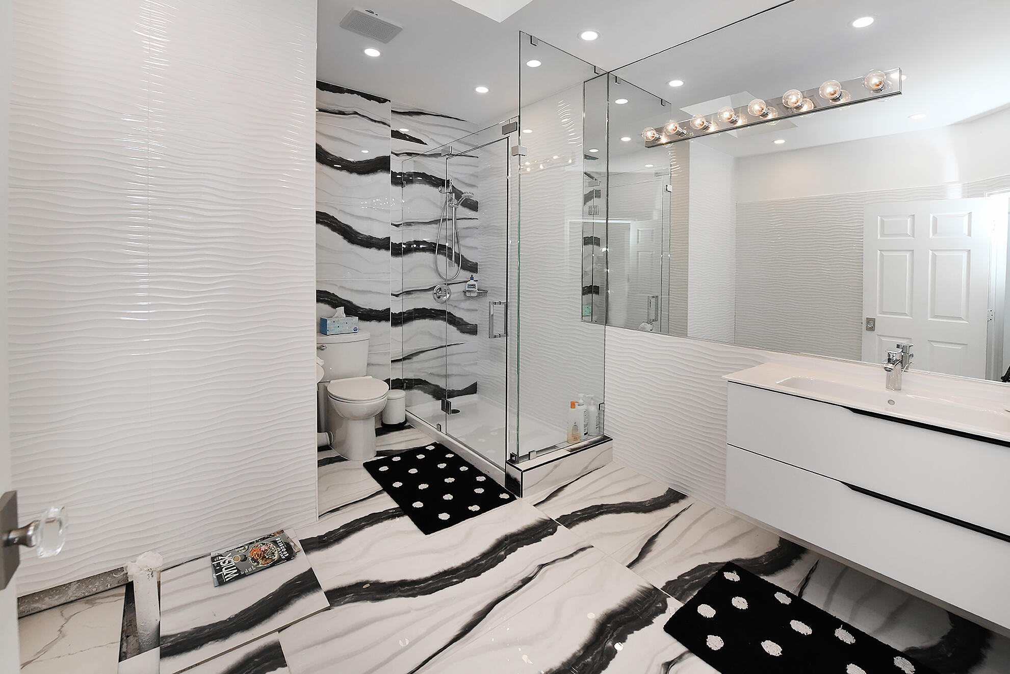 7196 Via Palomar Boca Raton, FL 33433 - Photo 20 of 34 the master bath