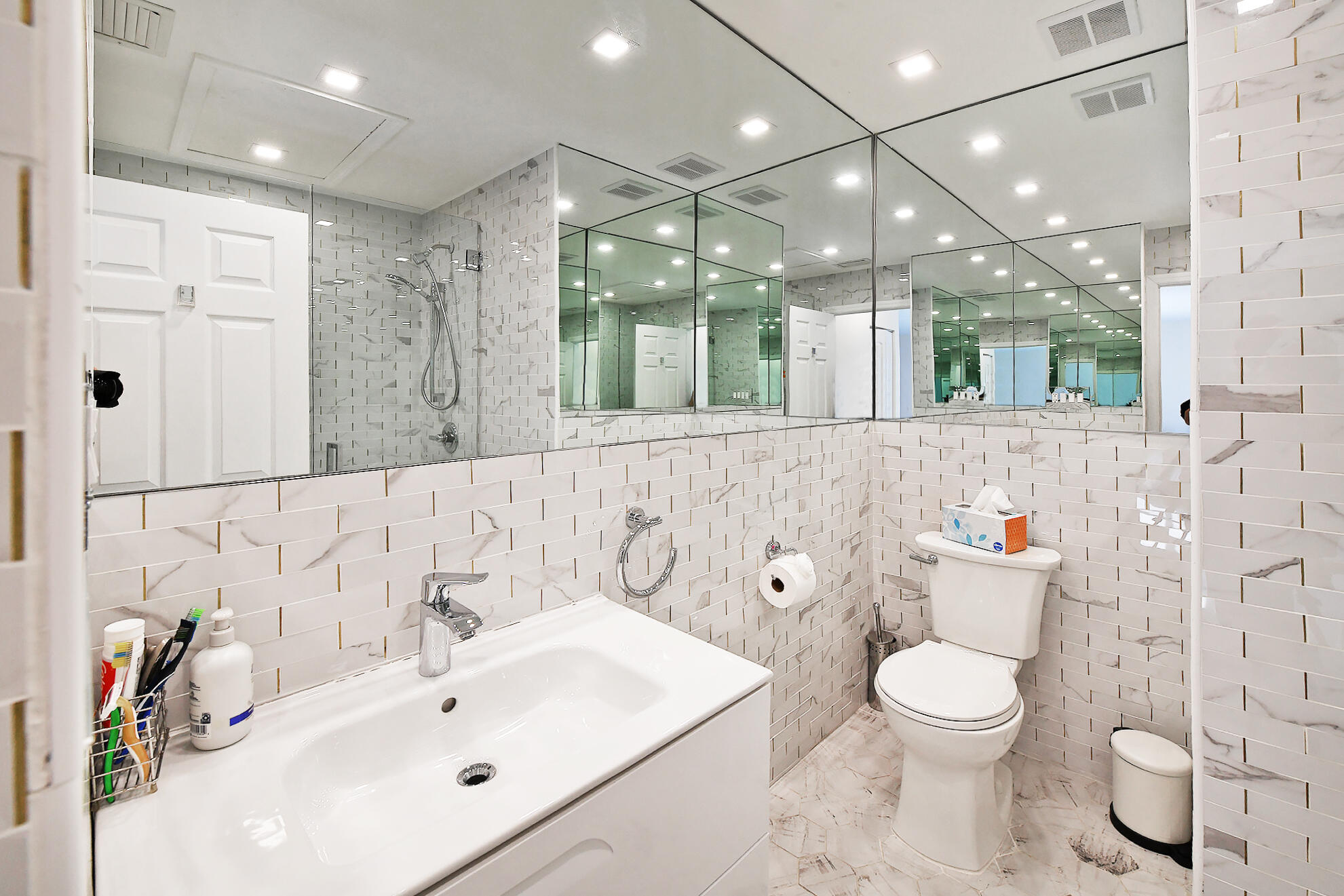 7196 Via Palomar Boca Raton, FL 33433 - Photo 28 of 34 bathroom 3