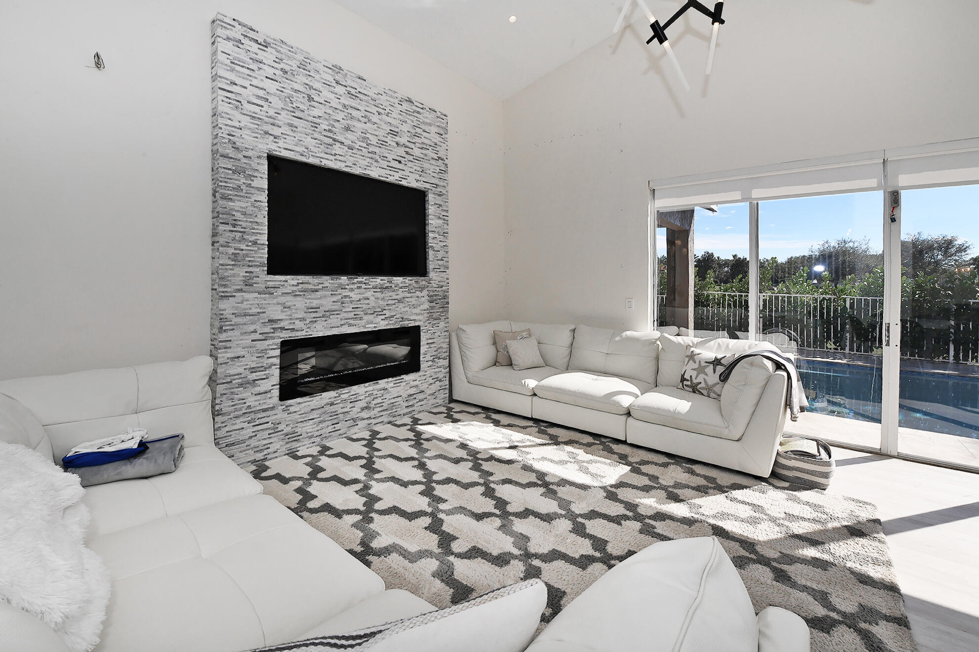 7196 Via Palomar Boca Raton, FL 33433 - Photo 9 of 34 the greatroom 2