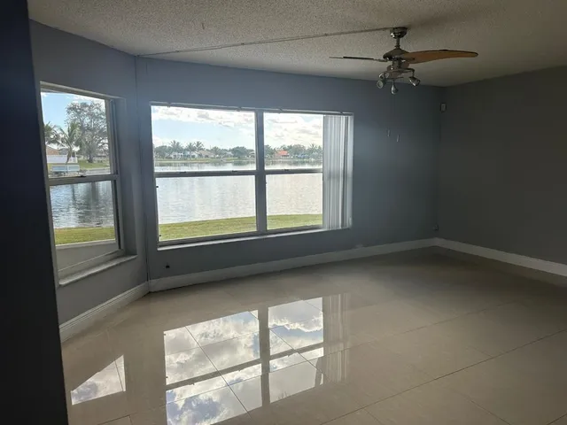 $3,300 | 7700 Stone Harbour Drive, Unit 4, Lake Worth, FL 33467