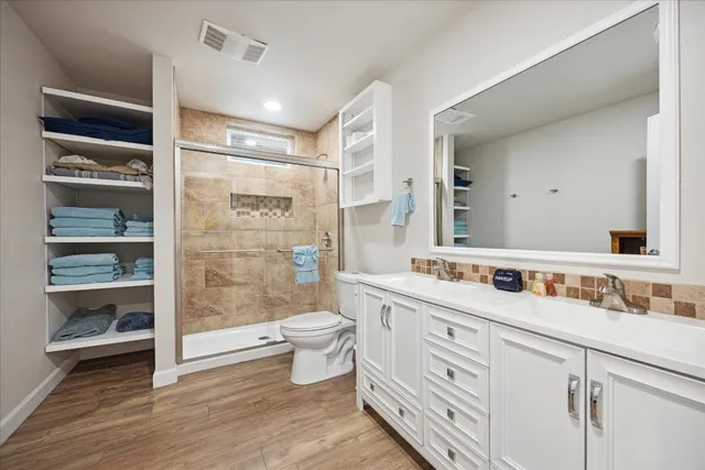 $875,000 | 2232 Glenn Drive, Canyon Lake, TX 78133