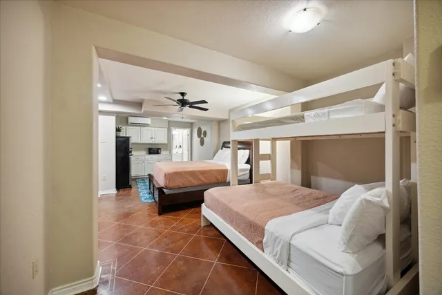 $875,000 | 2232 Glenn Drive, Canyon Lake, TX 78133