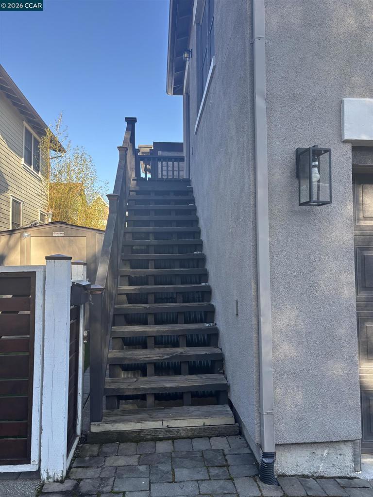 1129 Promenade Street Hercules, CA 94547 - Photo 4 of 11