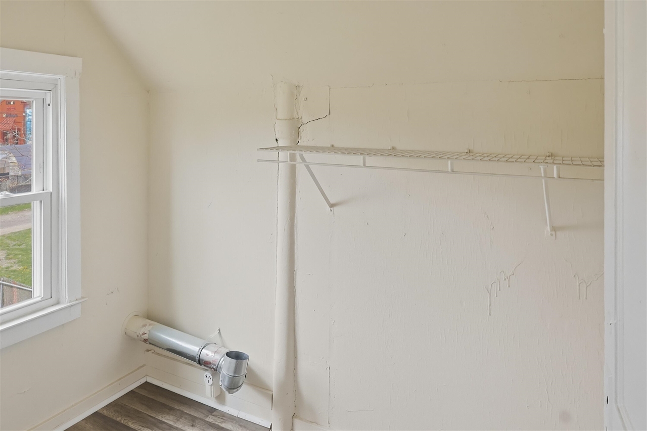 28 East Henry Street River Rouge, MI 48218 - Photo 8 of 14