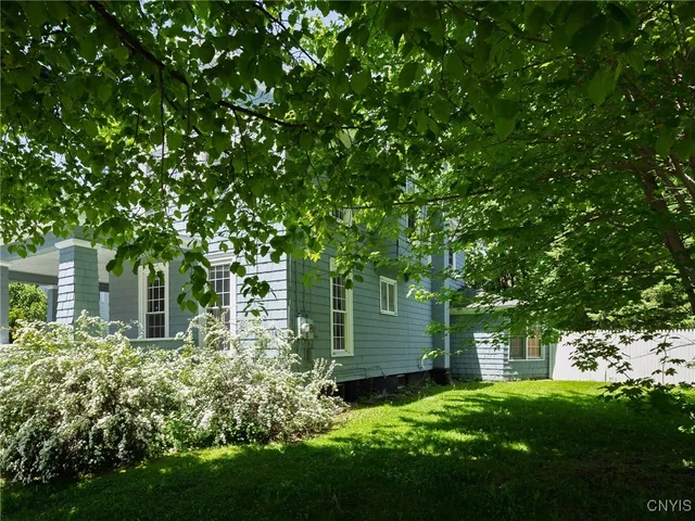 $1,750 | 427 East Flower Avenue, Watertown, NY 13601