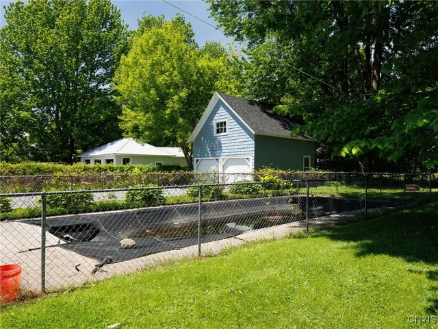 $1,750 | 427 East Flower Avenue, Watertown, NY 13601