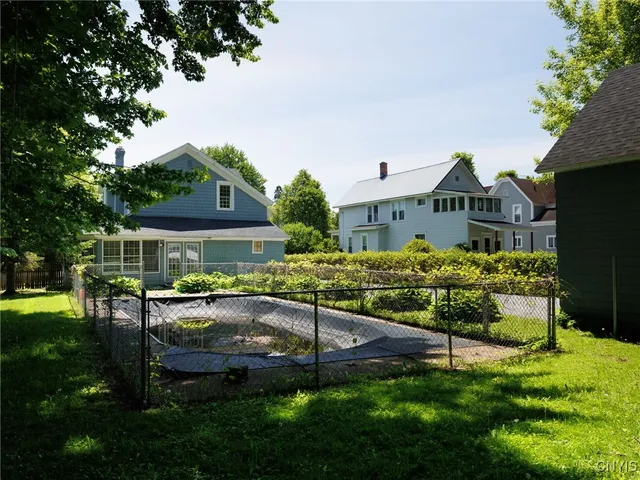 $1,750 | 427 East Flower Avenue, Watertown, NY 13601