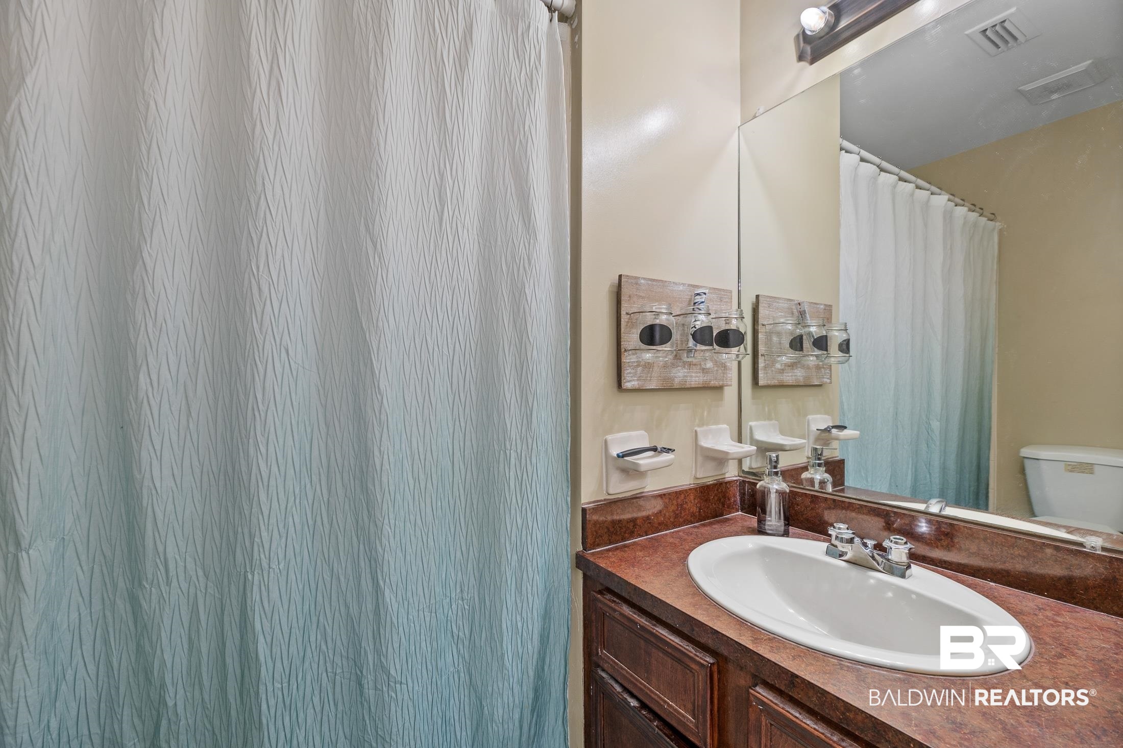 176 Ridgewood Drive Daphne, AL 36526 - Photo 22 of 32 Master Bathroom 2
