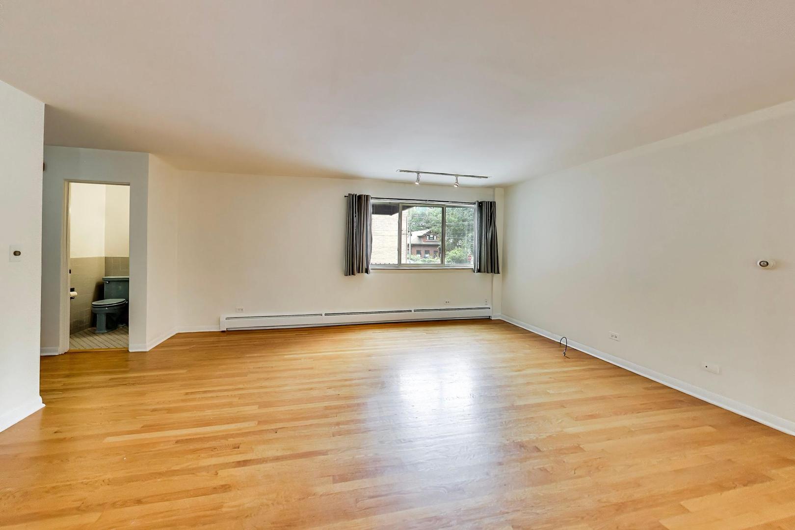 200 Ridge Avenue, Unit TG Evanston, IL 60202 - Photo 5 of 22 Gallery Image 5