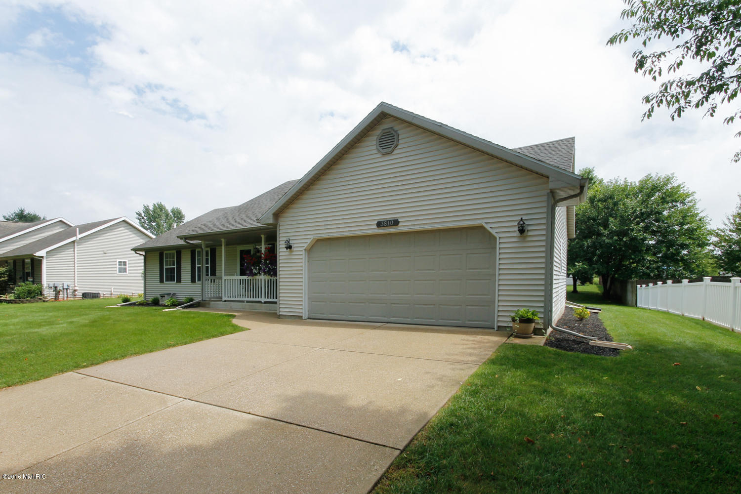 3810 Nichols Road Kalamazoo, MI 49004 - Photo 4 of 33 3810 Nichols Rd-103