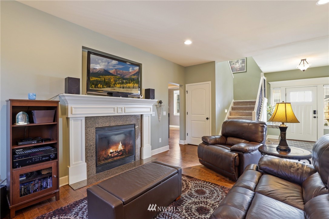 6726 Southeast 2nd Street Renton, WA 98059 - Photo 6 of 40