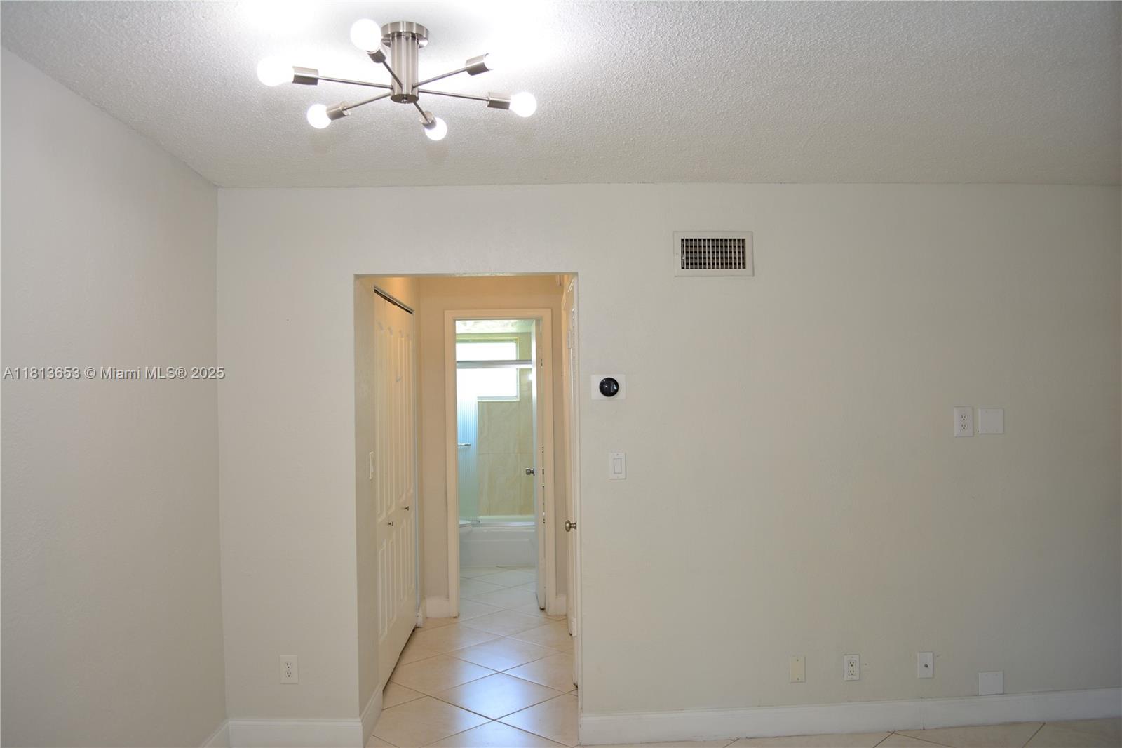 705 Northeast 2nd Street, Unit 4 Hallandale Beach, FL 33009 - Photo 12 of 22
