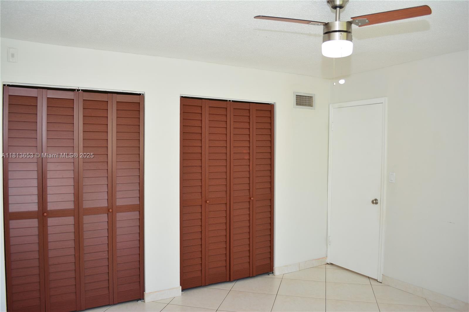 705 Northeast 2nd Street, Unit 4 Hallandale Beach, FL 33009 - Photo 19 of 22