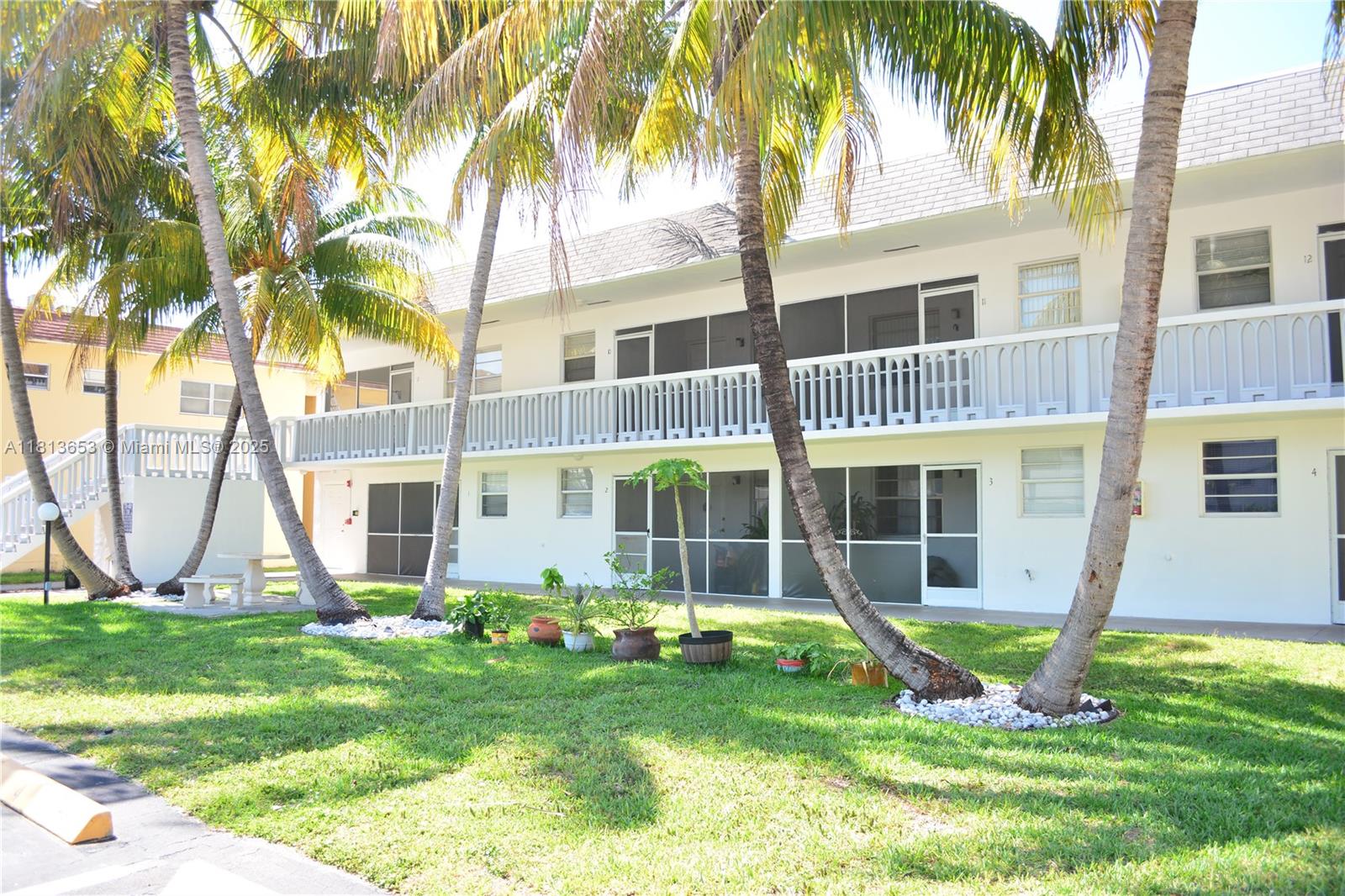 705 Northeast 2nd Street, Unit 4 Hallandale Beach, FL 33009 - Photo 22 of 22