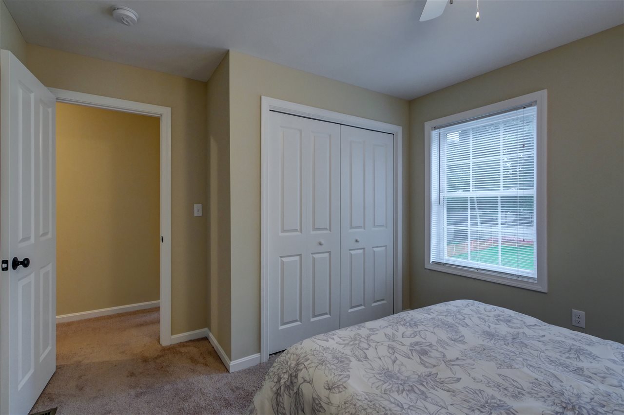 375 Bodwell Road Manchester, NH 03109 - Photo 27 of 40