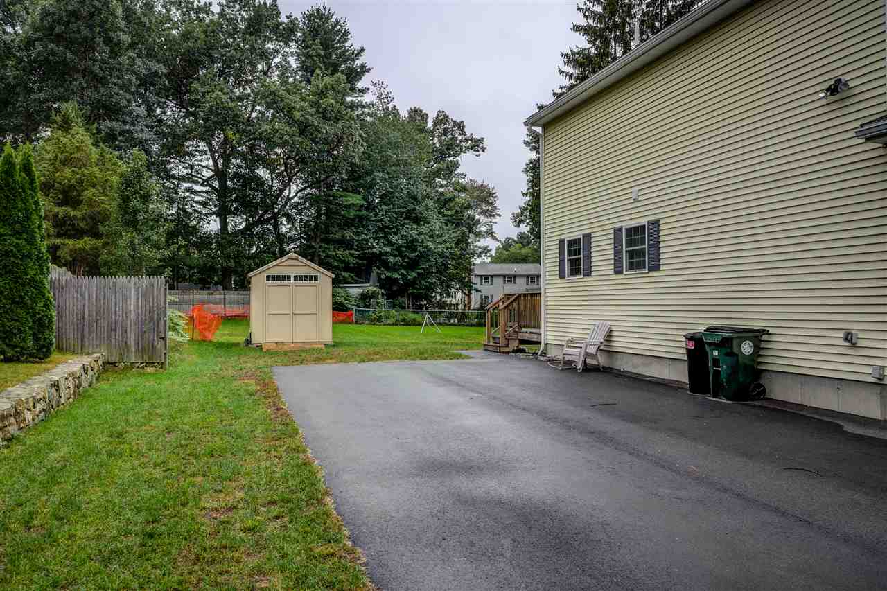 375 Bodwell Road Manchester, NH 03109 - Photo 33 of 40