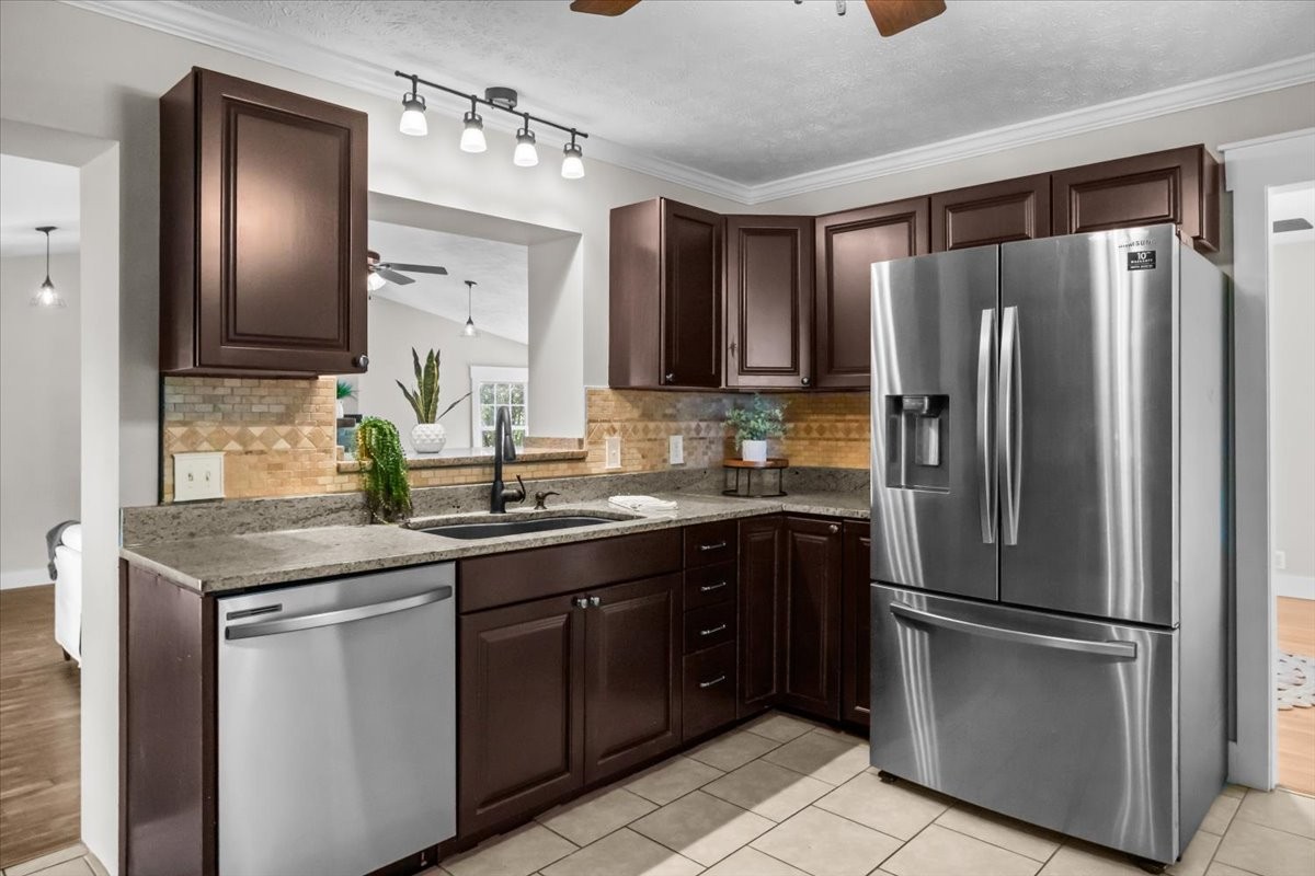1312 Rock Church Road Dickson, TN 37055 - Photo 11 of 50 Gallery Image 11