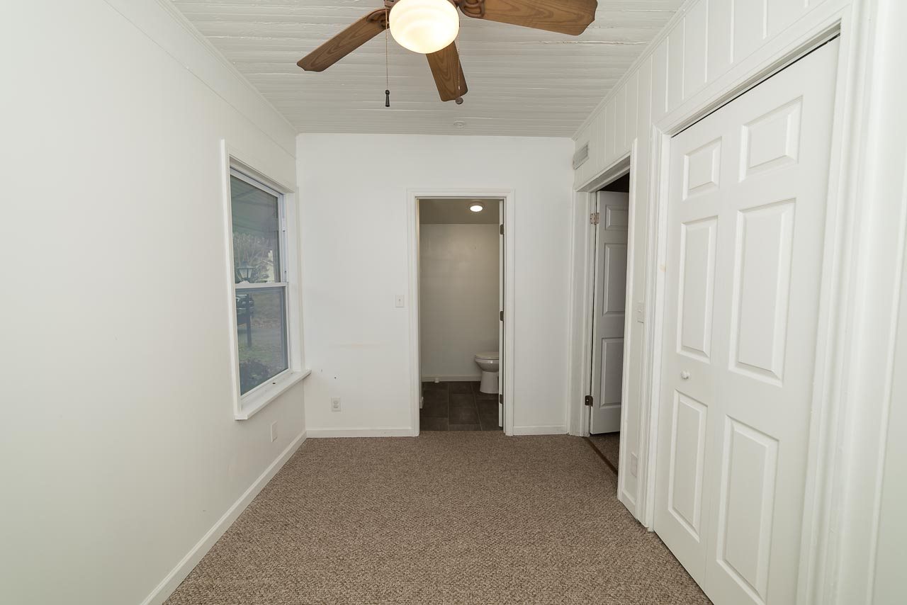67 Old School House Road Mayo, SC 29368 - Photo 15 of 33