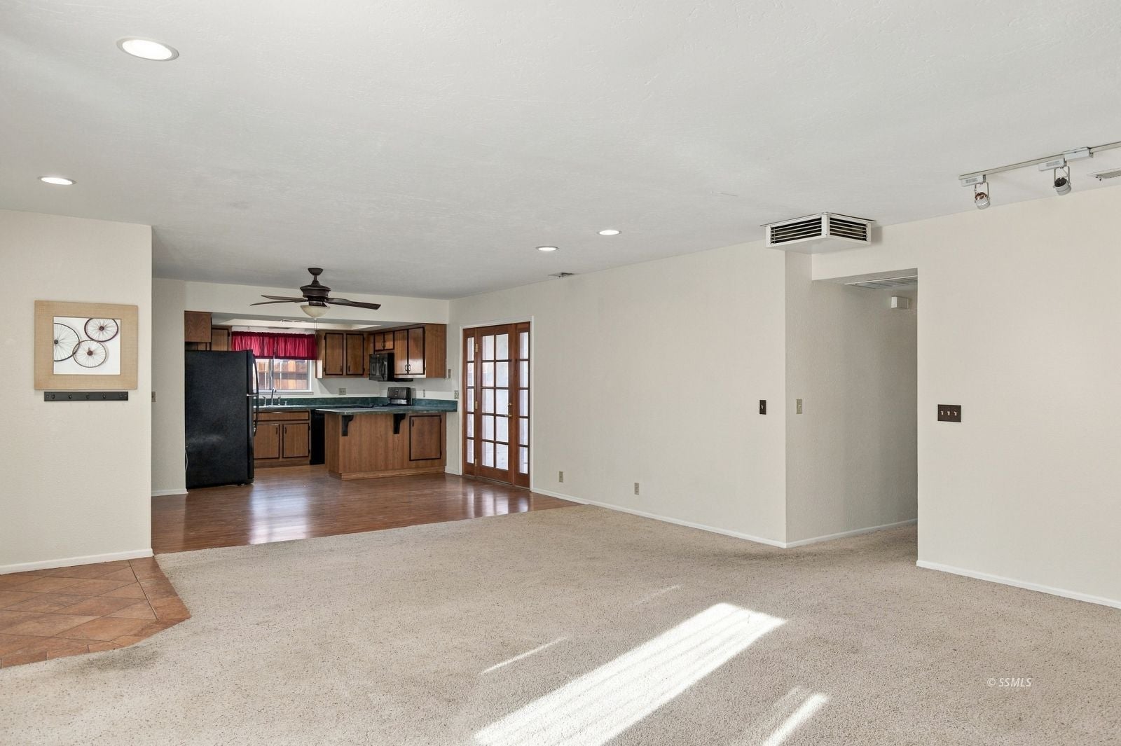 304 South Lincoln Street Ridgecrest, CA 93555 - Photo 9 of 31 Gallery Image 9