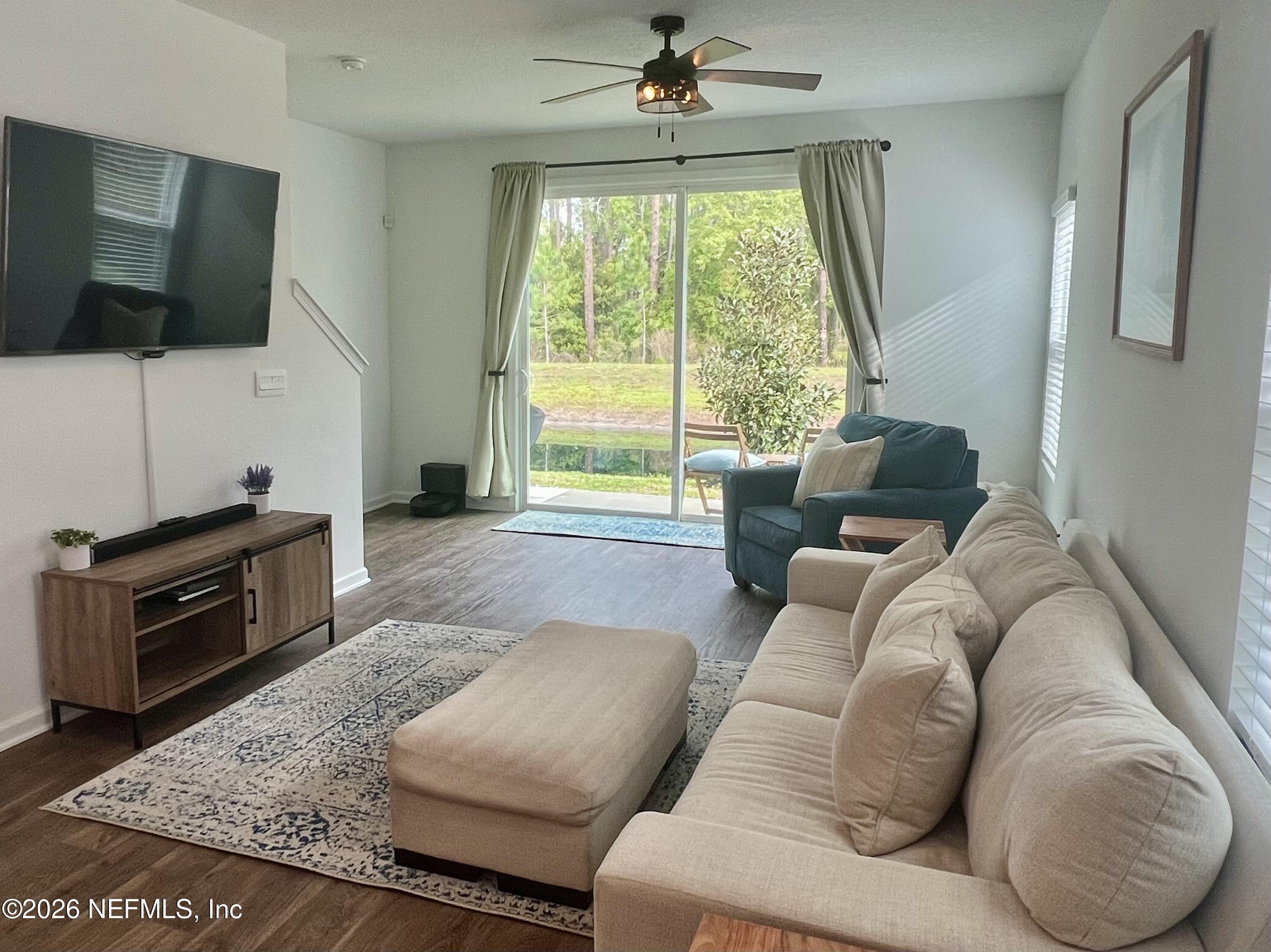 656 Celtic Drive Jacksonville, FL 32218 - Photo 6 of 26 IMG_4553