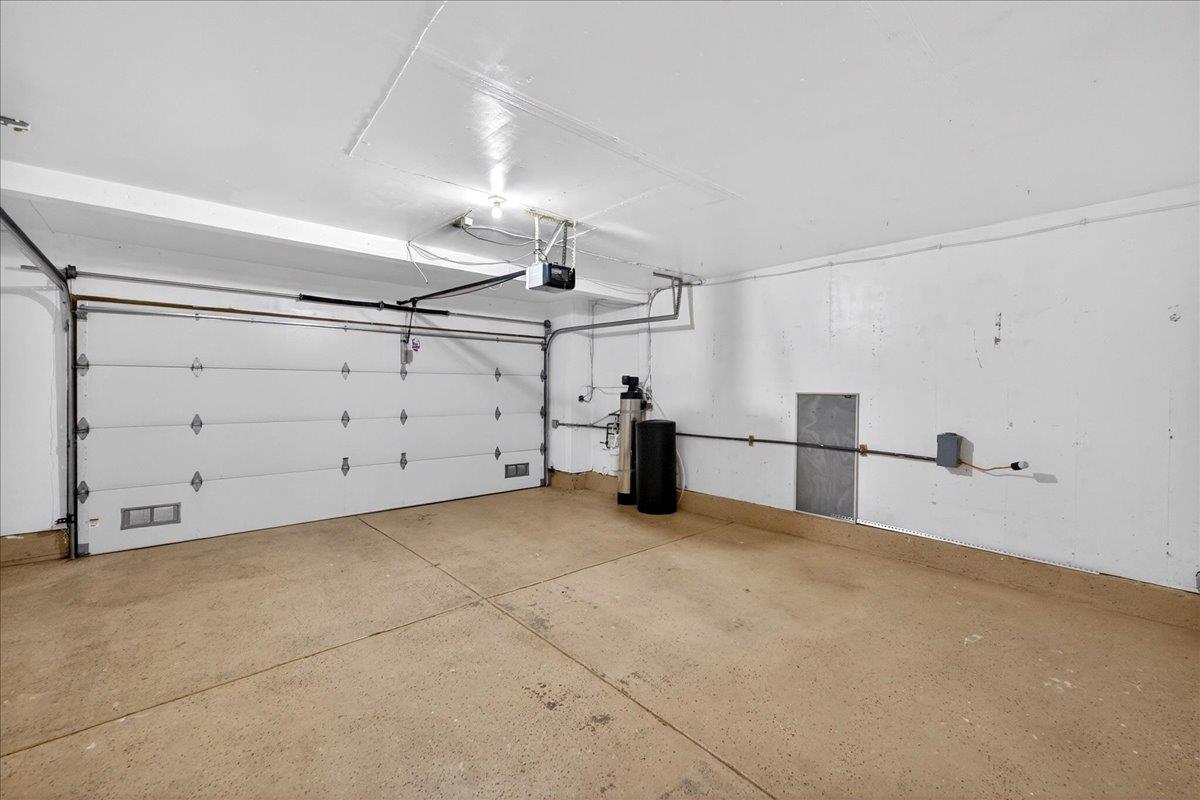 244 Rachael Place Pleasanton, CA 94566 - Photo 22 of 24 a view of a garage room