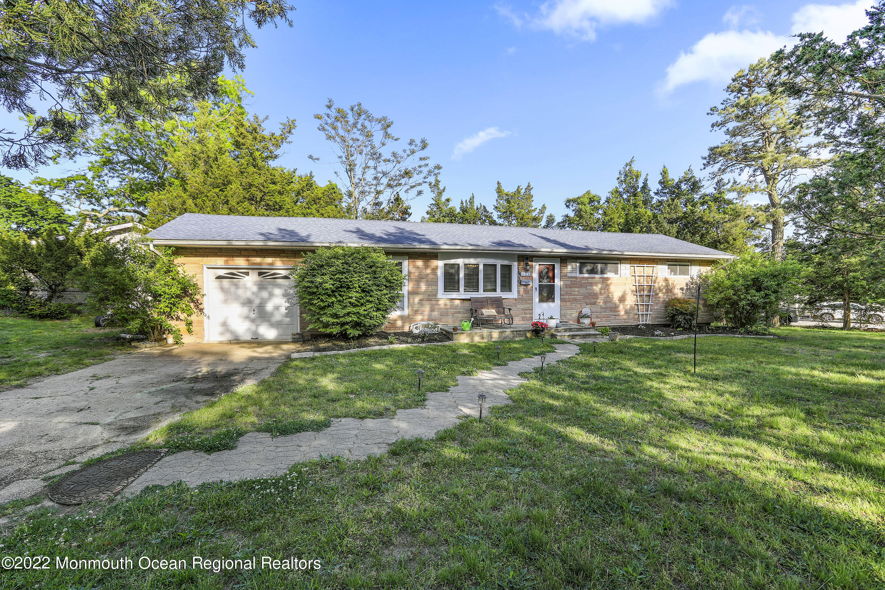 44 Double Trouble Road Toms River, NJ 08757 - Photo 3 of 26 5W5A7384