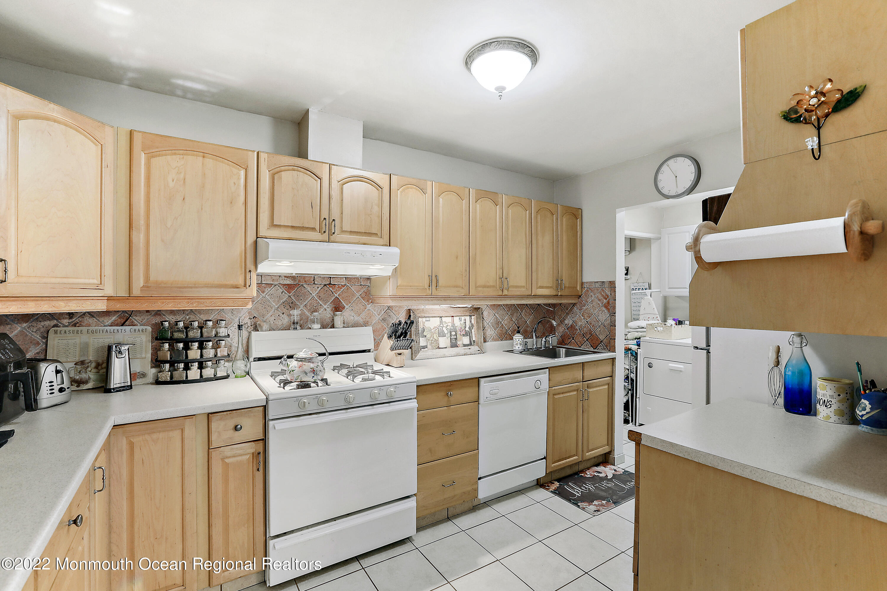 44 Double Trouble Road Toms River, NJ 08757 - Photo 4 of 26 5W5A7329