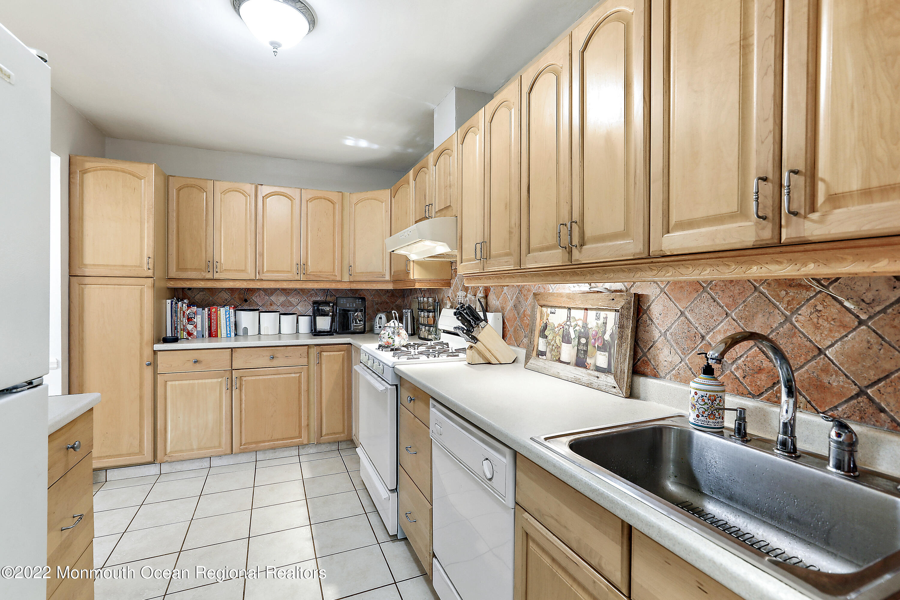 44 Double Trouble Road Toms River, NJ 08757 - Photo 7 of 26 5W5A7344