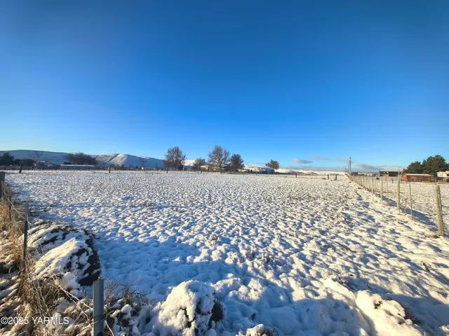 $479,000 | 460 McPherson Lane, Selah, WA 98942