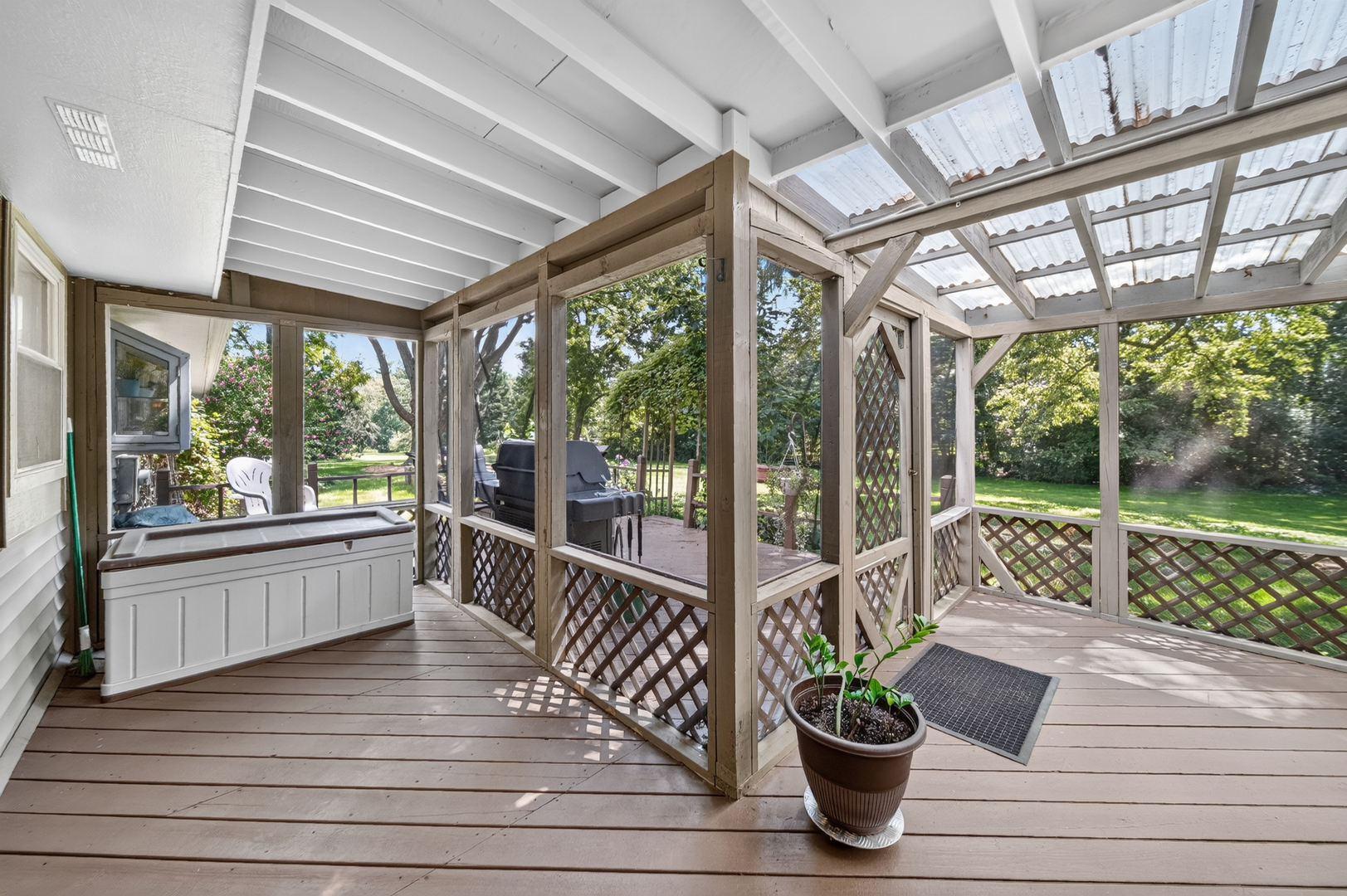 16 Falkirk Road Hawthorn Woods, IL 60047 - Photo 33 of 51 Gallery Image 33