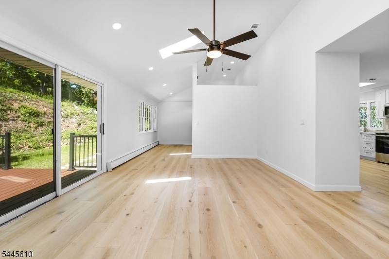 306 Warrenville Road Green Brook, NJ 08812 - Photo 20 of 37