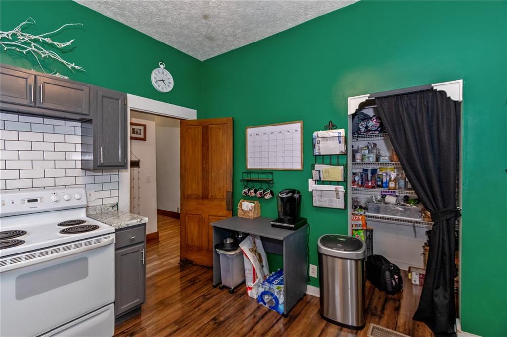 319 East 4th St Road Seymour, IN 47274 - Photo 12 of 23 Gallery Image 12
