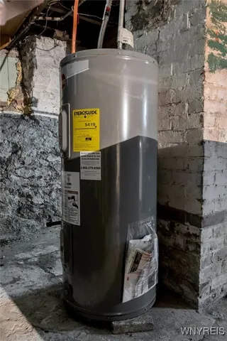 $179,000 | 90 Greenwood Place, Buffalo, NY 14213