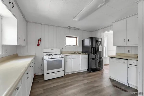 $157,000 | 90 Greenwood Place, Buffalo, NY 14213